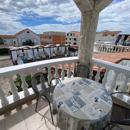 Apartments Villa Dalmatina Vodice Exterior foto