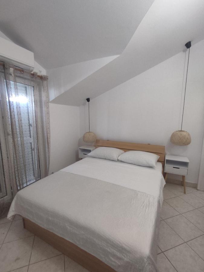 Apartments Villa Dalmatina Vodice Exterior foto