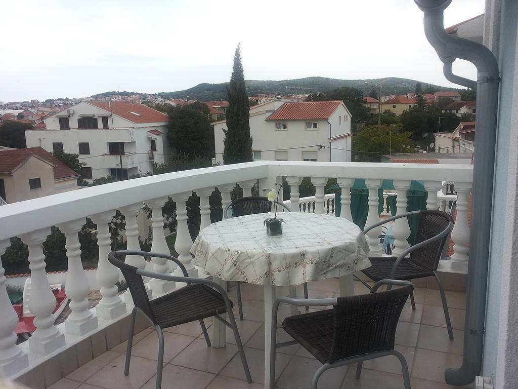 Apartments Villa Dalmatina Vodice Cameră foto