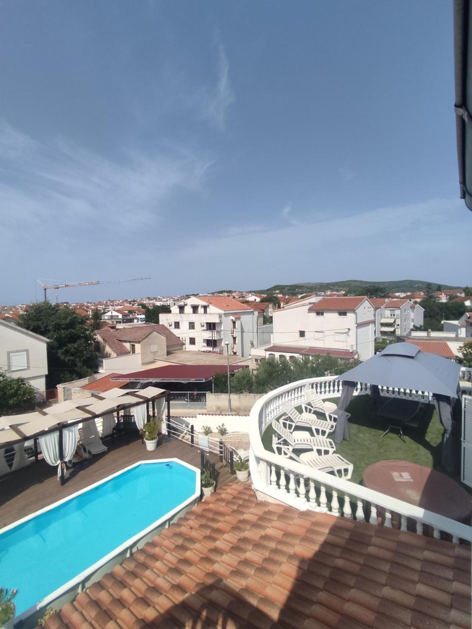Apartments Villa Dalmatina Vodice Exterior foto