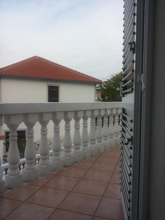 Apartments Villa Dalmatina Vodice Cameră foto
